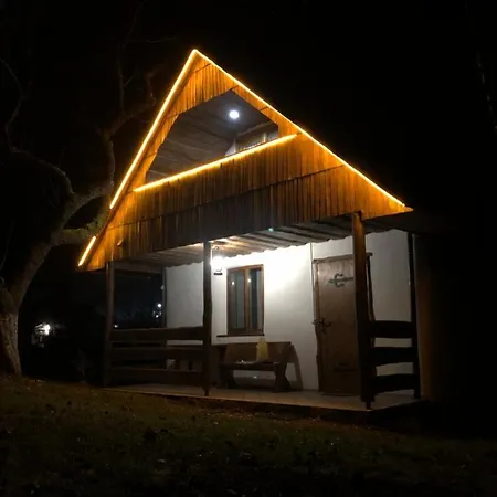 Holiday home еко дім з соломи