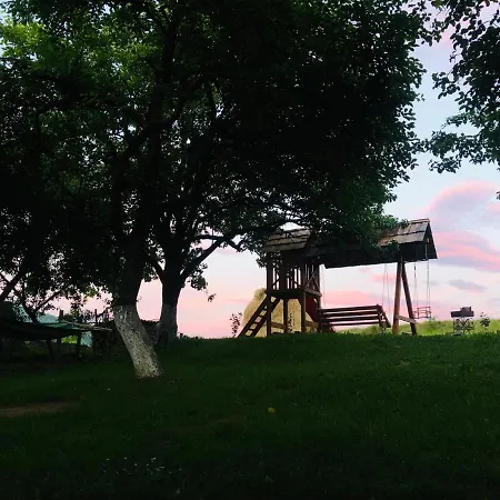 Dom wakacyjny еко дім з соломи