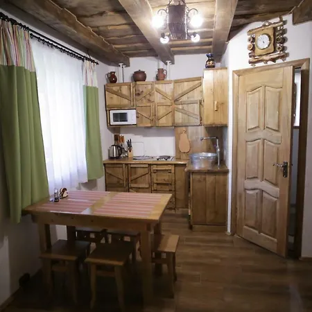 Dom wakacyjny еко дім з соломи