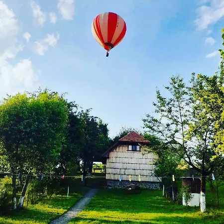 еко дім з соломи Soločin