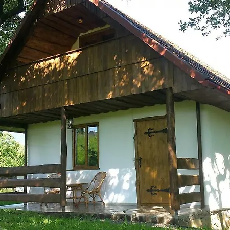 еко дім з соломи Soločin